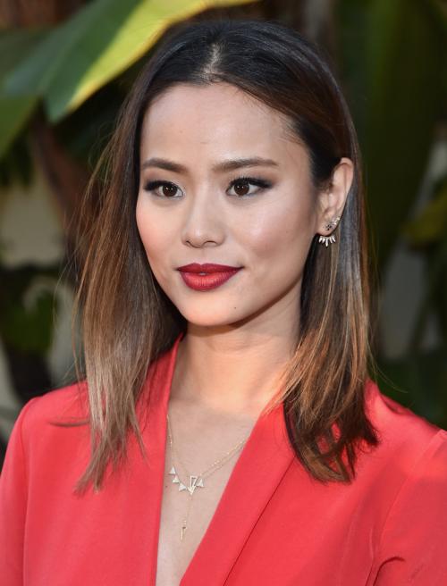 Темные корни светлые концы на короткие волосы. Как выбрать подходящий оттенок?