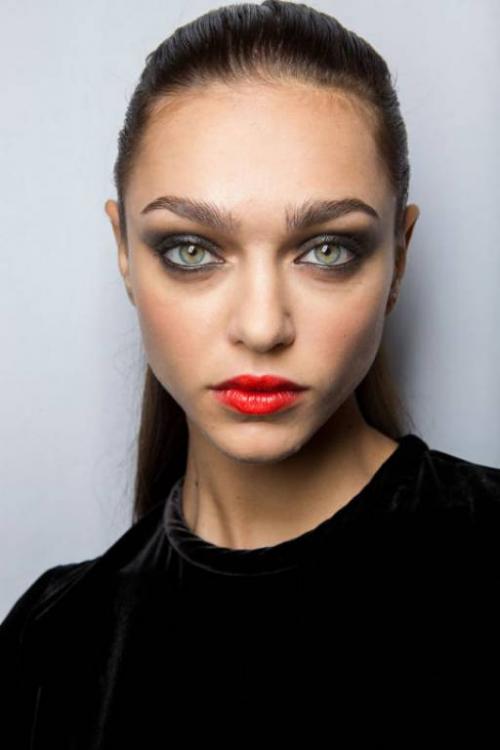 Нравятся ли мужчинам румяна. «Не надо прятать губы под помадой!»: что думают мужчины о макияже?