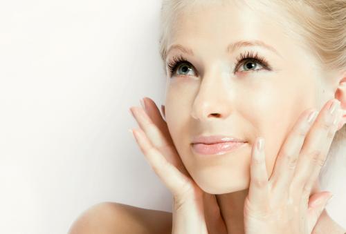 Отбеливающая маска для лица своими руками. Делаем отбеливающую маску для лица в домашних условиях