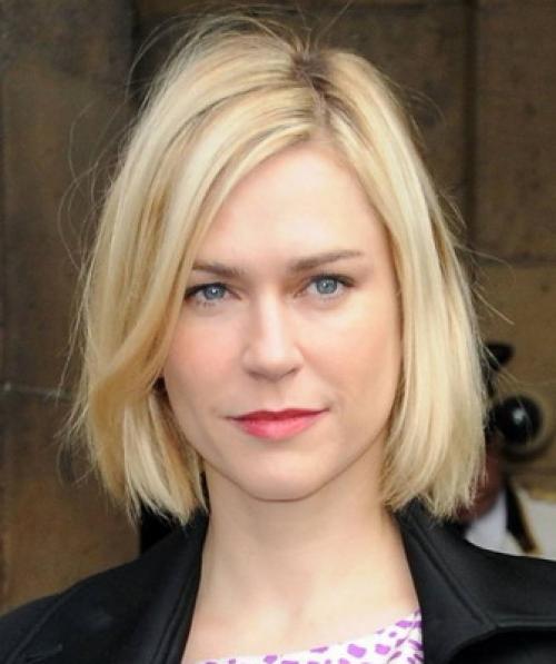 Короткие стрижки для вьющихся волос 2019. Модные прически средних кудрявых волос 2019 06