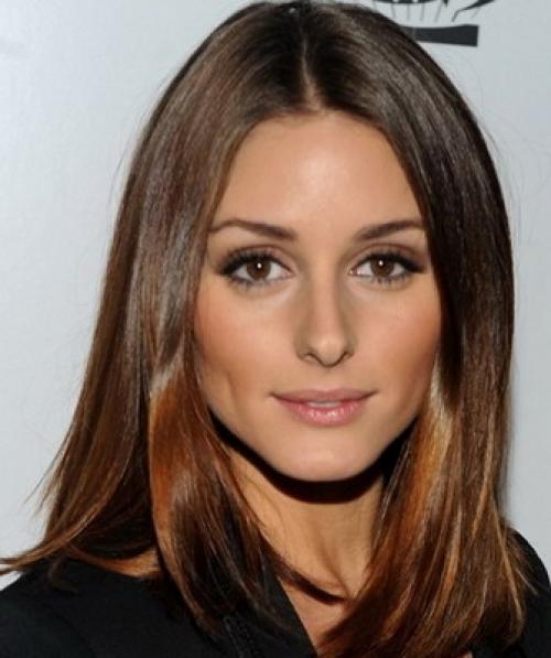 Короткие стрижки для вьющихся волос 2019. Модные прически средних кудрявых волос 2019 12