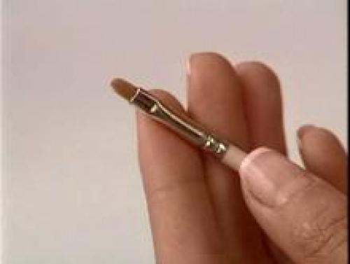 Какие преимущества имеет аппликатор для помады и блеска по сравнению с пальцами или губкой. 2014 - 02:09 , admin . 6223 0