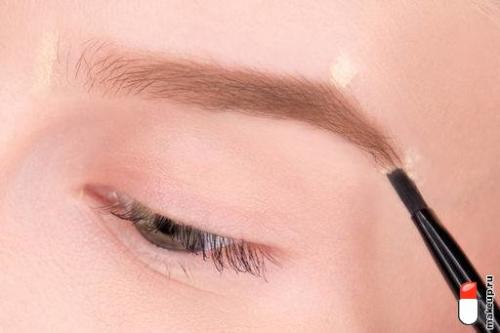 Можно ли использовать кисточки для растушевки помады для других целей. Точно пригодится: 6 кистей для макияжа, которые должны быть у каждой девушки