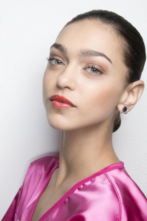 Как накрасить ресницы Как у куклы. Не игрушки: делаем макияж Как у куклы