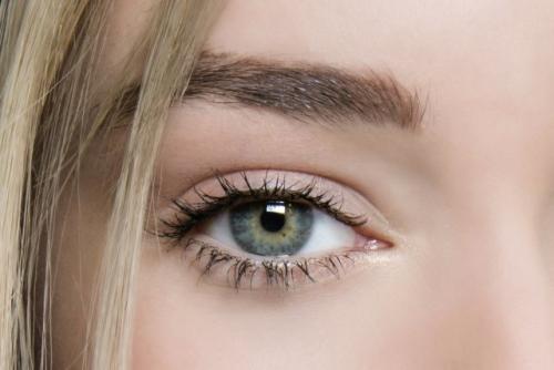 Как красить ресницы, чтобы глаза казались больше. Открытый взгляд: как с помощью макияжа сделать глаза больше?