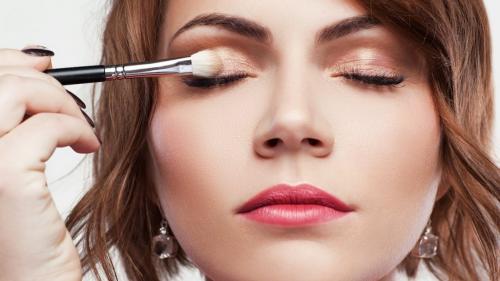 Как красить ресницы, чтобы глаза казались больше. Увеличение маленьких глаз с помощью макияжа