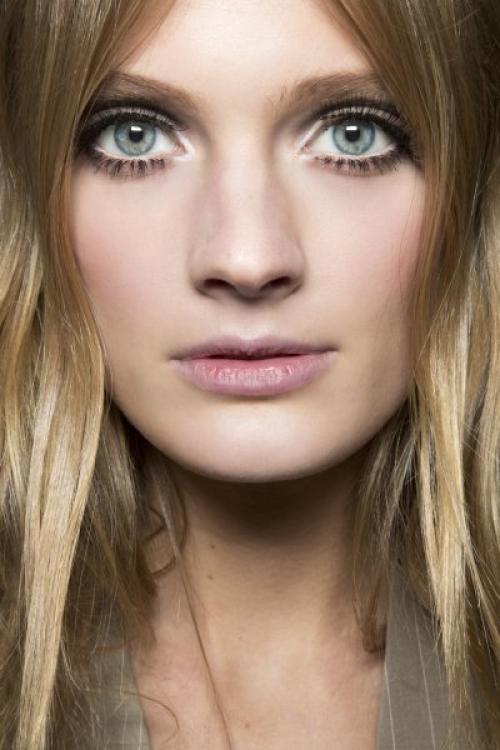 Как накрасить ресницы Как у куклы. Не игрушки: делаем макияж Как у куклы