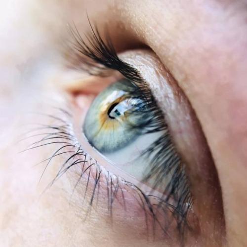 Как накрасить ресницы, чтобы были, как нарощенные. Накрасить ресницы, чтобы они были длинными и пышными