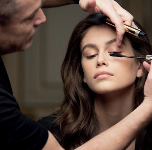 Как накрасить ресницы, чтобы были, как нарощенные. Накрасить ресницы, чтобы они были длинными и пышными