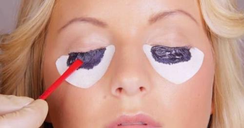 3 Способа покрасить ресницы правильно. Как красить ресницы краской