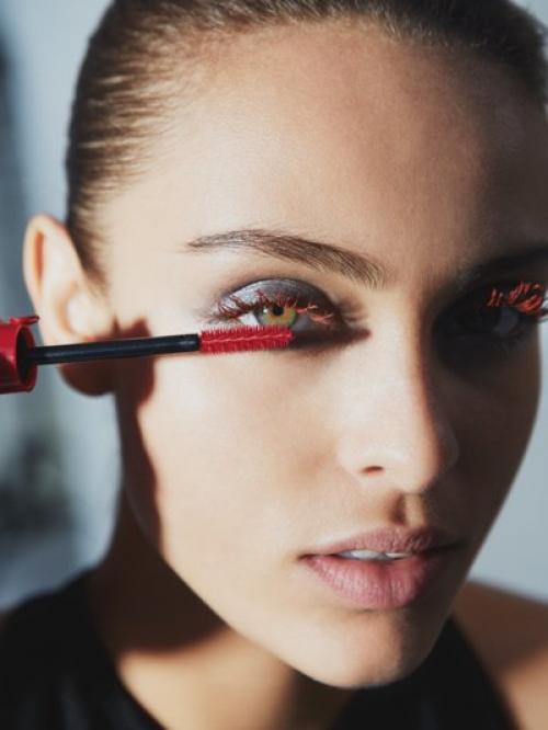 Цветная тушь для ресниц. Как выбрать оттенок цветной туши для ресниц?