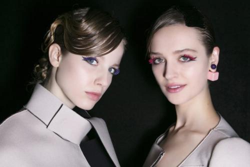 Кому подходит фиолетовая тушь. Яркий взгляд: фиолетовая тушь для ресниц