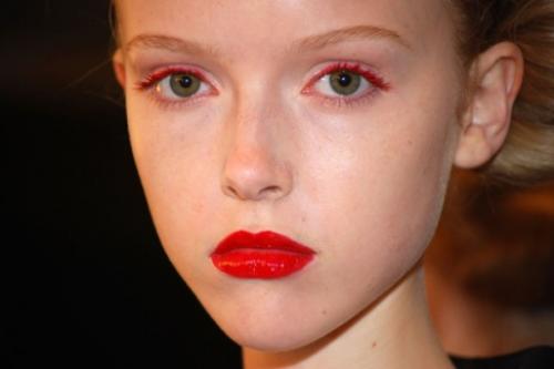 Как носить цветную тушь. Как правильно подобрать цветную тушь для ресниц.