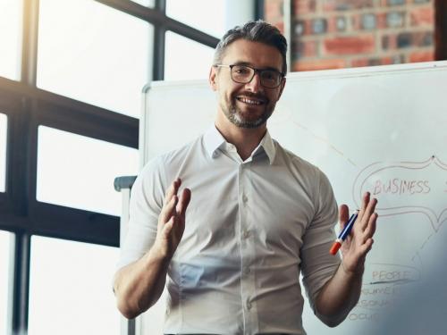 Какие эмоции вызывает макияж у мужчин. Для чего нужен мужской макияж?