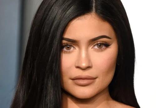 Как сделать слипшиеся ресницы. Трендовый эффект «паучьих лапок» на ресницах: как его достичь 17