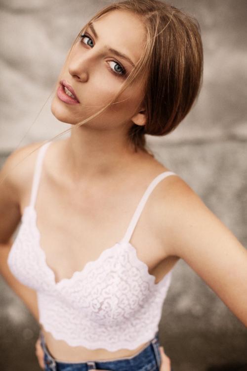 Лицо естественное. Естественный макияж — тренд сезона и обзор лучших идей по формированию естественной красоты (140 фото + видео)