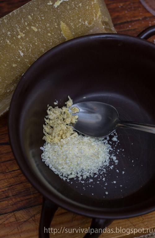 Как сделать гигиеническую помаду в домашних условиях. Самодельная натуральная гигиеническая помада