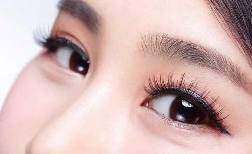 Всё о стразах на ресницах: от выбора до ухода 02 Всё о стразах на ресницах: от выбора до ухода 02