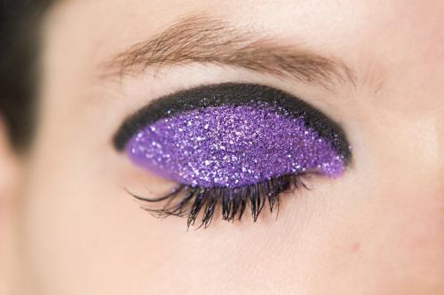 Какие ошибки в макияже мужчины замечают чаще всего. Ошибки в макияже глаз, которые замечают мужчины