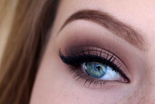 13 лучших вариантов макияжа смоки айс и его нанесение. Макияж смоки айс — пошаговая инструкция, как легко выполнить дымчатый макияж глаз. 140 фото, тонкости техники + описание макияжа смоки айс от А до Я