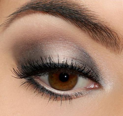 Розово-серый макияж Смоки айс шаг за шагом. Макияж Смоки Айс: подробное описание техники нанесения и видео мастер-класс создания эффекта дымки от профессионалов