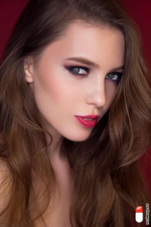 Как сделать смоки айс. Как создать эффект смоки айс, используя жидкий лайнер?