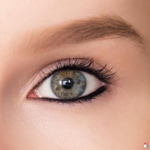 Как правильно наносить подводку, чтобы сделать глаза более выразительными и современными. Как правильно подводить глаза карандашом?