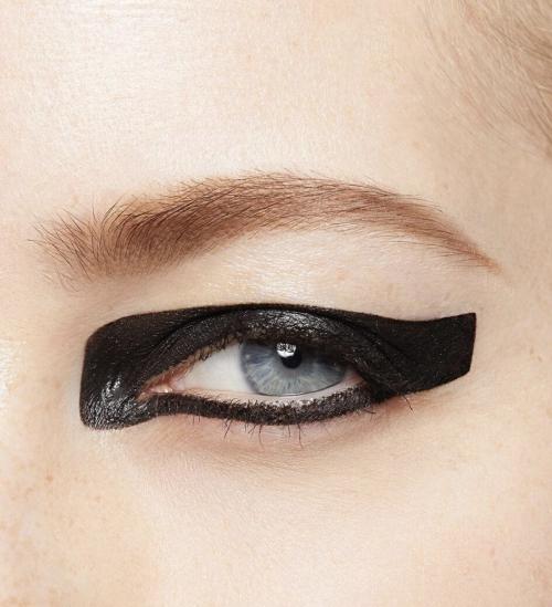 Как сделать стрелки, чтобы они выглядели естественно и не перегружали образ. Как по линейке: учимся рисовать стрелки на глазах