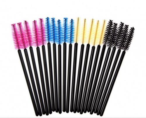 Пост про щеточки для ресниц. Из каких материалов делают расчески для ресниц и бровей