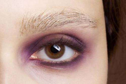 Как с помощью макияжа сделать карие глаза больше. Правила и идеи: макияж для круглых карих глаз: