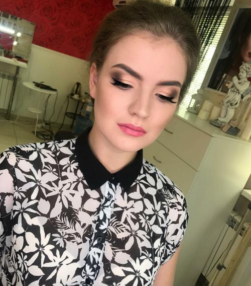 Какие основные техники нанесения теней для глаз существуют. Виды макияжа глаз: основные названия и техники