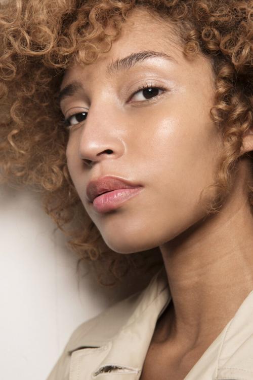 В чем разница между дневным и вечерним макияжем для карих глаз. Макияж для смуглых девушек с карими глазами