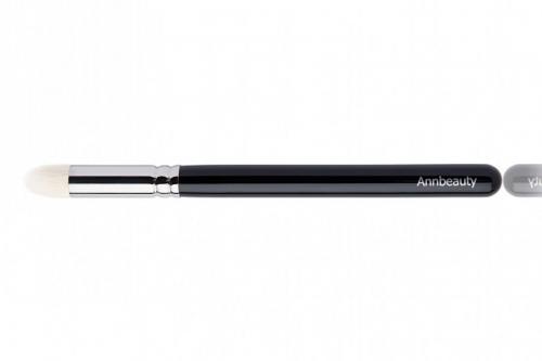 Пошаговое руководство: как красиво накрасить тени на карие глаза 01 Пошаговое руководство: как красиво накрасить тени на карие глаза 01