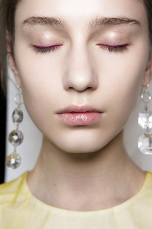 Какие идеи повседневного макияжа для карих глаз. Лучшие идеи повседневного макияжа для карих глаз