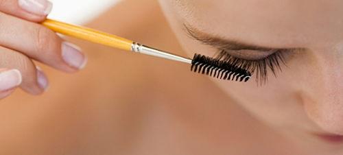 Как расчесывать нарощенные ресницы. Инструкция, как правильно расчесывать нарощенные ресницы