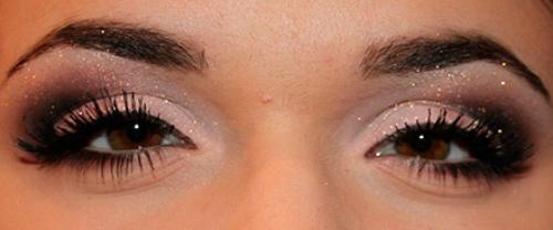Легкий макияж с нарощенными ресницами. Беспроигрышный макияж для глаз с нарощенными ресницами