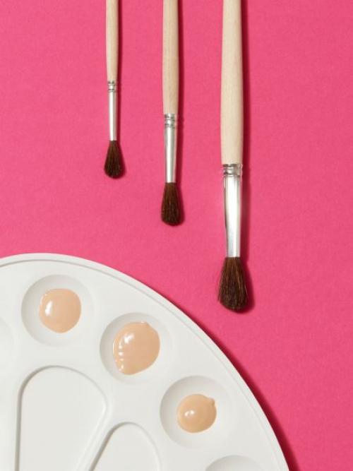 Как скрыть прыщи тоналкой. Как лучше замазать прыщи на лице тональным кремом?