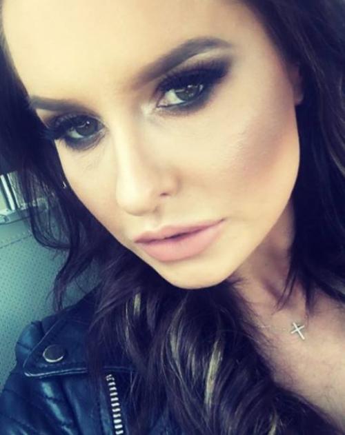 Как замаскировать большой прыщ. Ни намека: как замаскировать прыщи с помощью макияжа