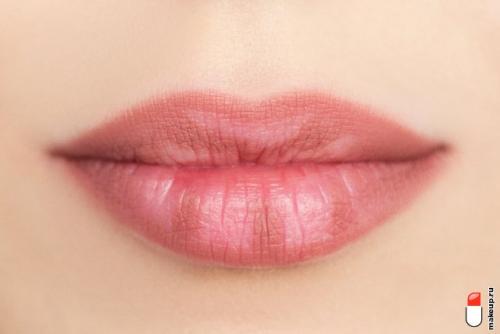 Красивые губы без помады. Как сделать губы пухлыми без инъекций? Тренируемся перед зеркалом
