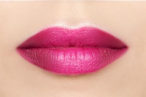 Красивые губы без помады. Как сделать губы пухлыми без инъекций? Тренируемся перед зеркалом