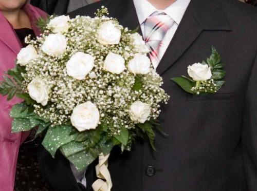 Какие цветы дарят на свадьбу приметы. Какие цветы дарить на свадьбу