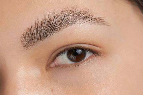 Какие оттенки теней для век лучше всего смотрятся на нависших веках. Красим нависшее веко: 7 лайфхаков