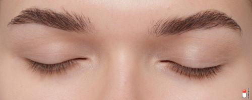 Как выбрать правильную тушь для ресниц, чтобы визуально увеличить глаза с нависшими веками. Макияж для нависшего века: главные правила и лучшие советы