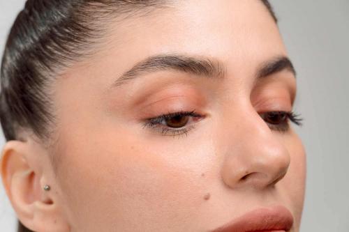 Какие оттенки теней для век лучше всего смотрятся на нависших веках. Красим нависшее веко: 7 лайфхаков