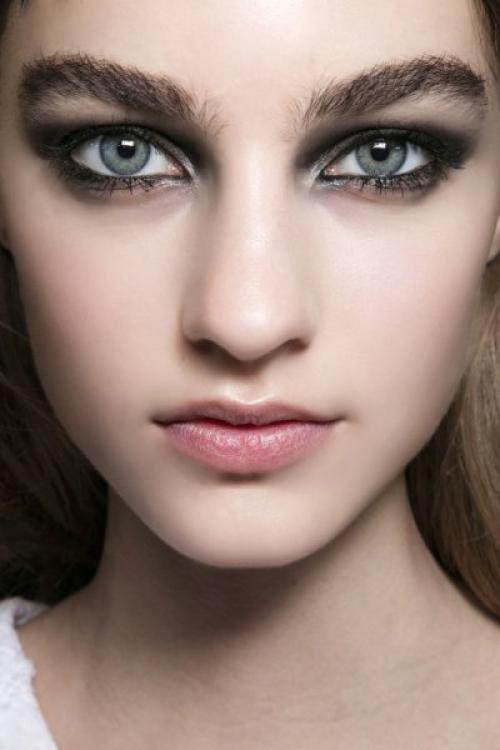 Подложка под смоки айс. Как создать эффект смоки айс, используя жидкий лайнер?