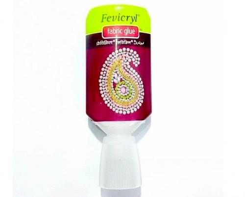 Профессиональные секреты: как правильно клеить стразы для глаз 18