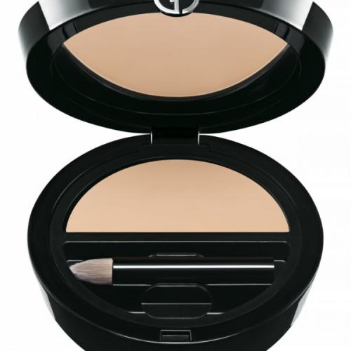 Как замазать прыщи консилером. Корректор от прыщей: как использовать и какой выбрать?