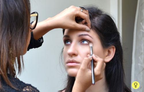 Шаг за шагом: как правильно наносить тени для глаз 04 Шаг за шагом: как правильно наносить тени для глаз 04