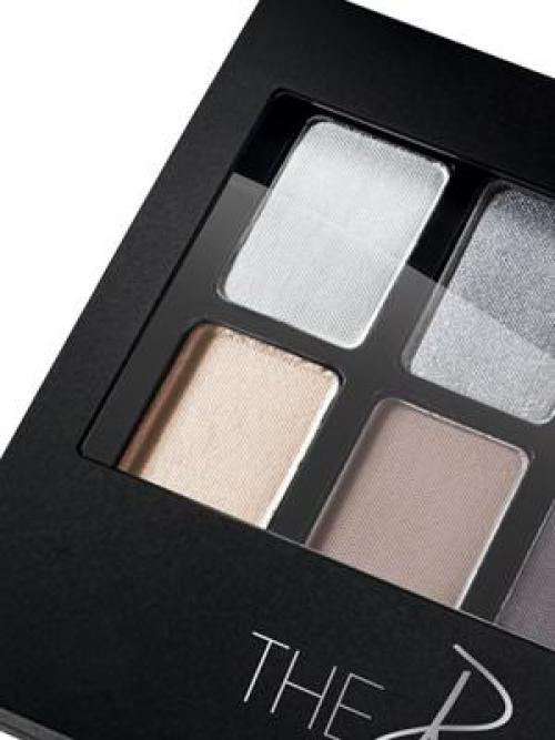 Как правильно наносить черные тени на веки. Как использовать черные тени?