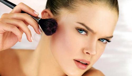 Шаг за шагом: как сделать макияж с черными тенями 08 Шаг за шагом: как сделать макияж с черными тенями 08